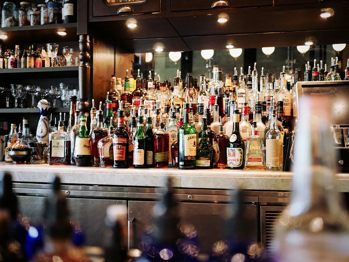 From Pub to Club: A First-Timer's Guide to a UK Night Out